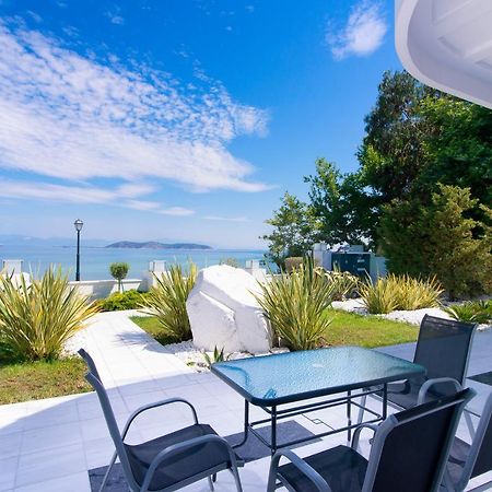 Mythodea Apartments Лименас Екстериор снимка