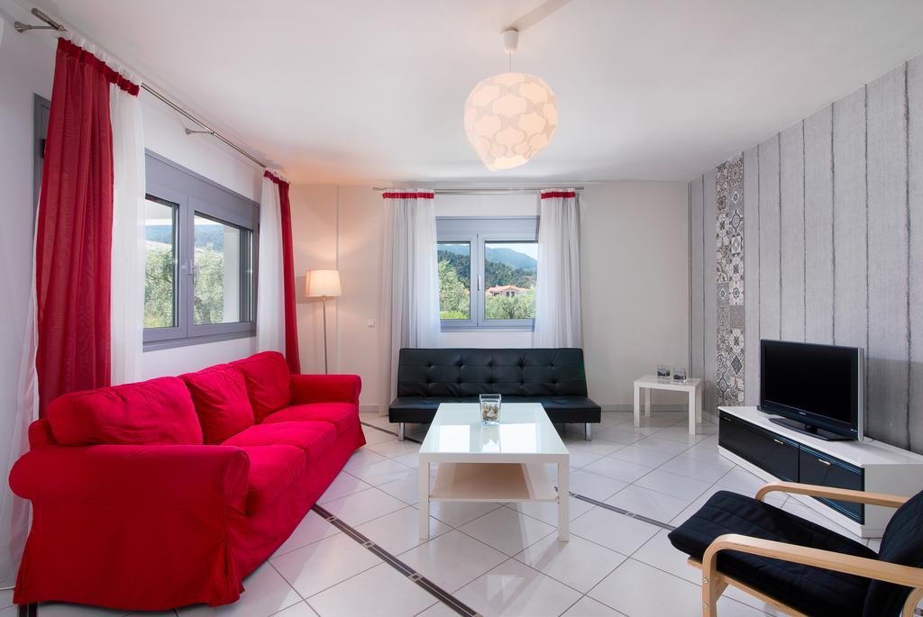 Mythodea Apartments Лименас Екстериор снимка