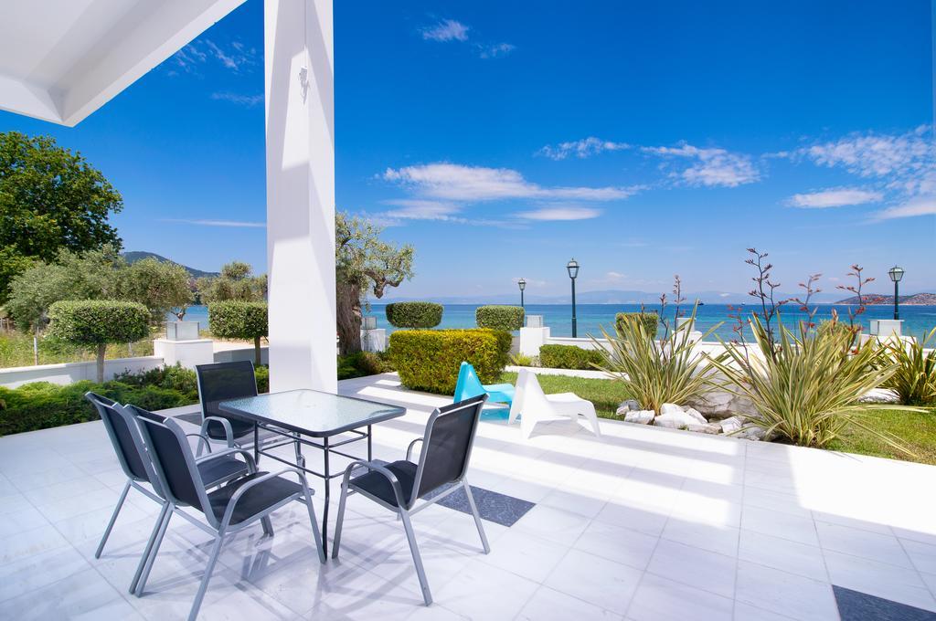 Mythodea Apartments Лименас Екстериор снимка