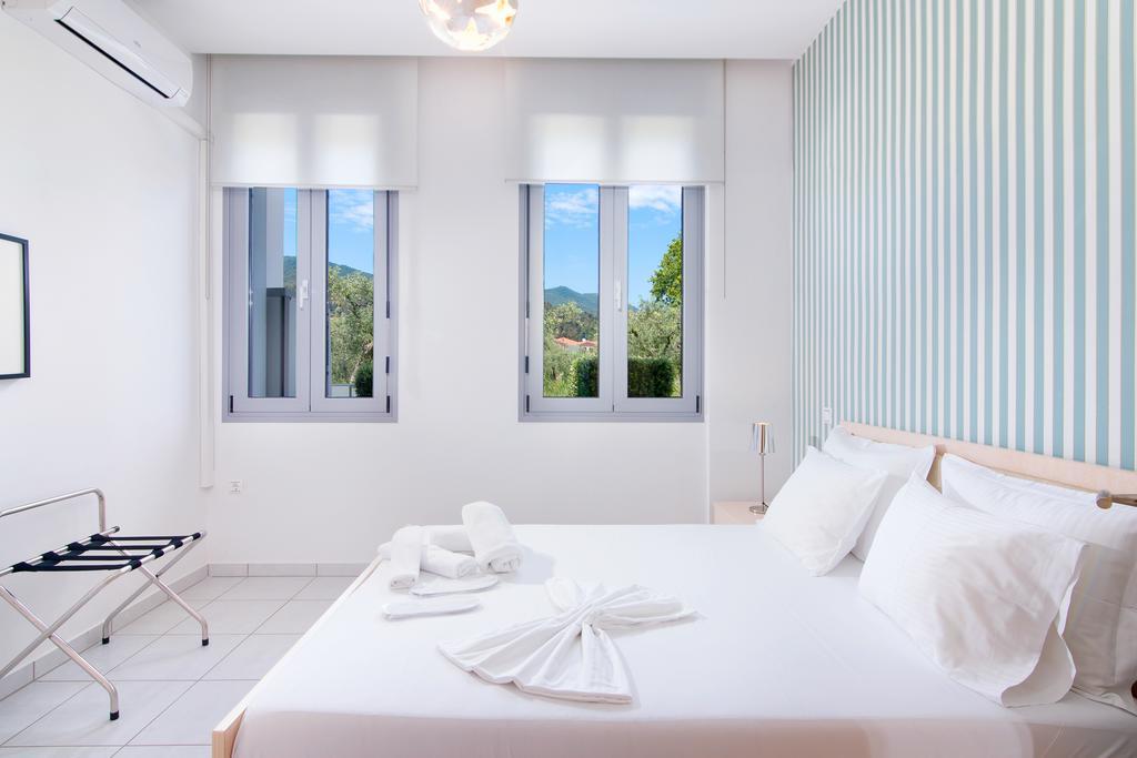 Mythodea Apartments Лименас Екстериор снимка