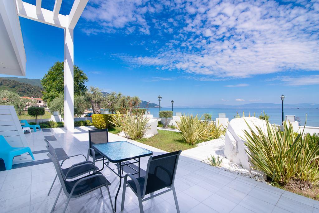 Mythodea Apartments Лименас Екстериор снимка